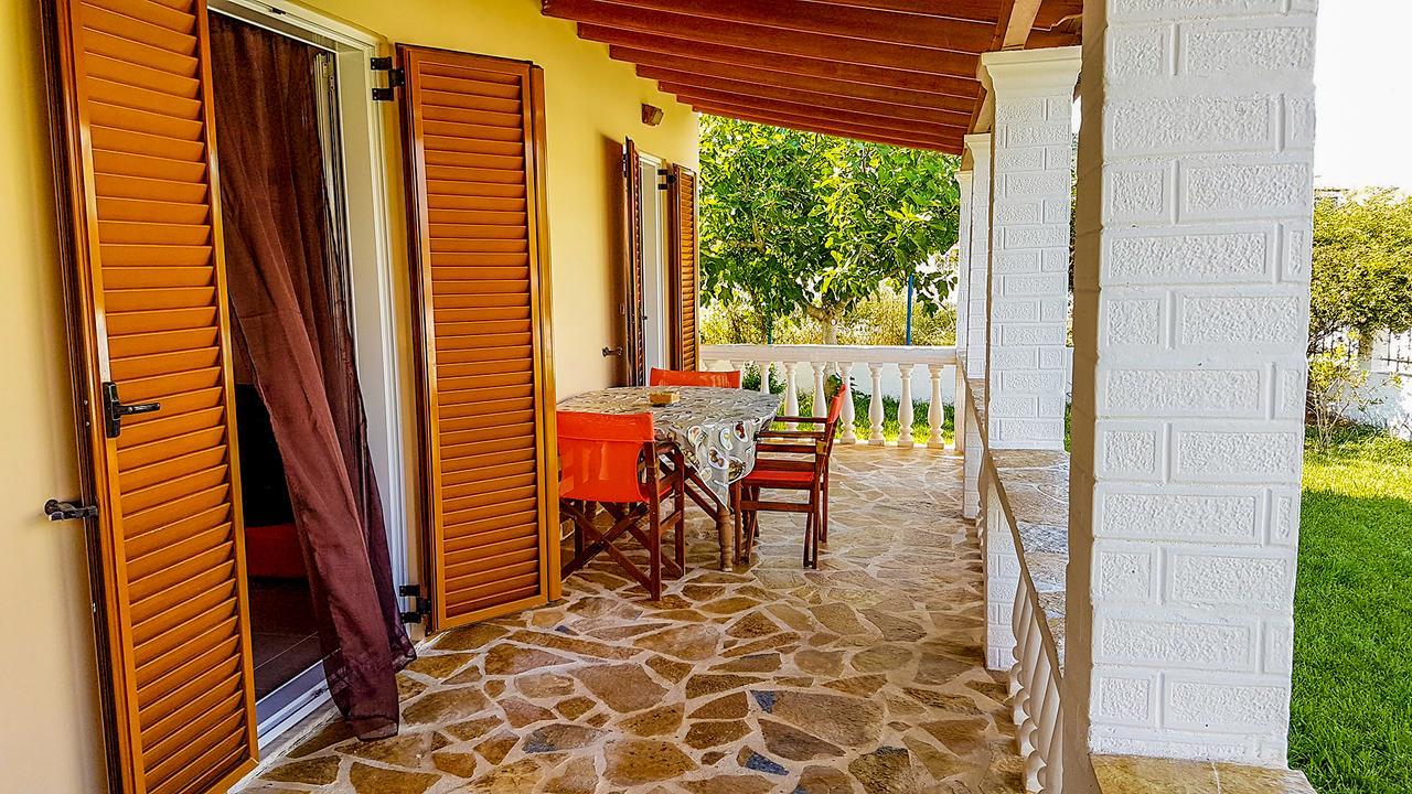 Villa Panorea Moraitika Exterior foto